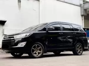 sewa toyota innova reborn di bali